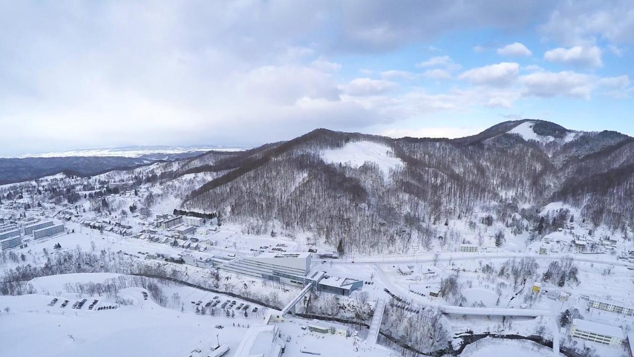 Yubari Hotel Shuparo エクステリア 写真